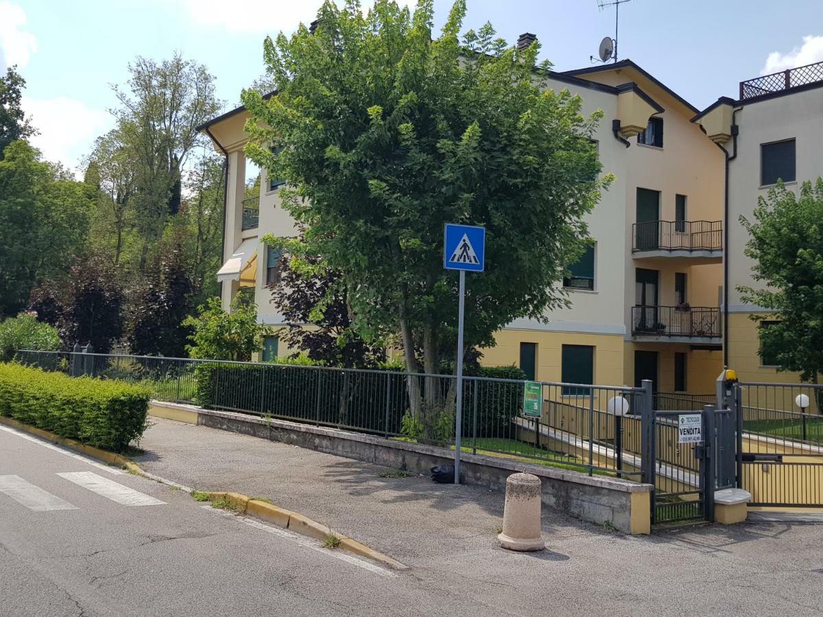 Appartamento Diamantina Desenzano del Garda Eksteriør billede